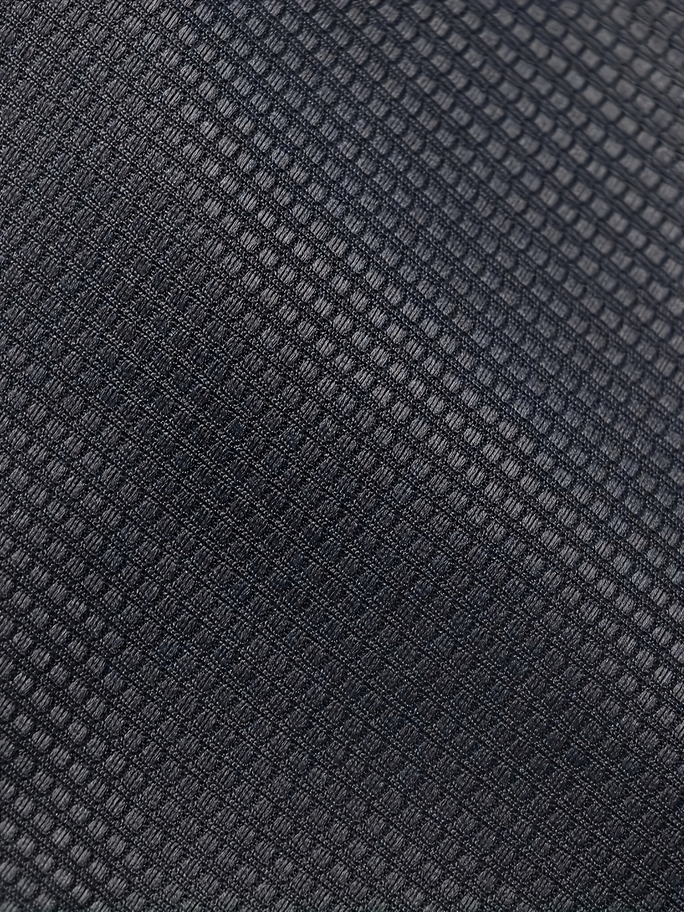 A piece ofPlus-size Men's loose solid color Henry shirt, round neck half-button short-sleeved shirt, suitable for summer outdoor activities, PLUS SIZE