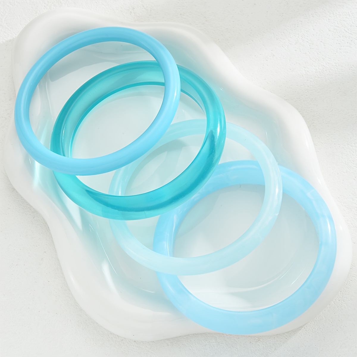 4pc Elegant Resin Bangle Set for Women