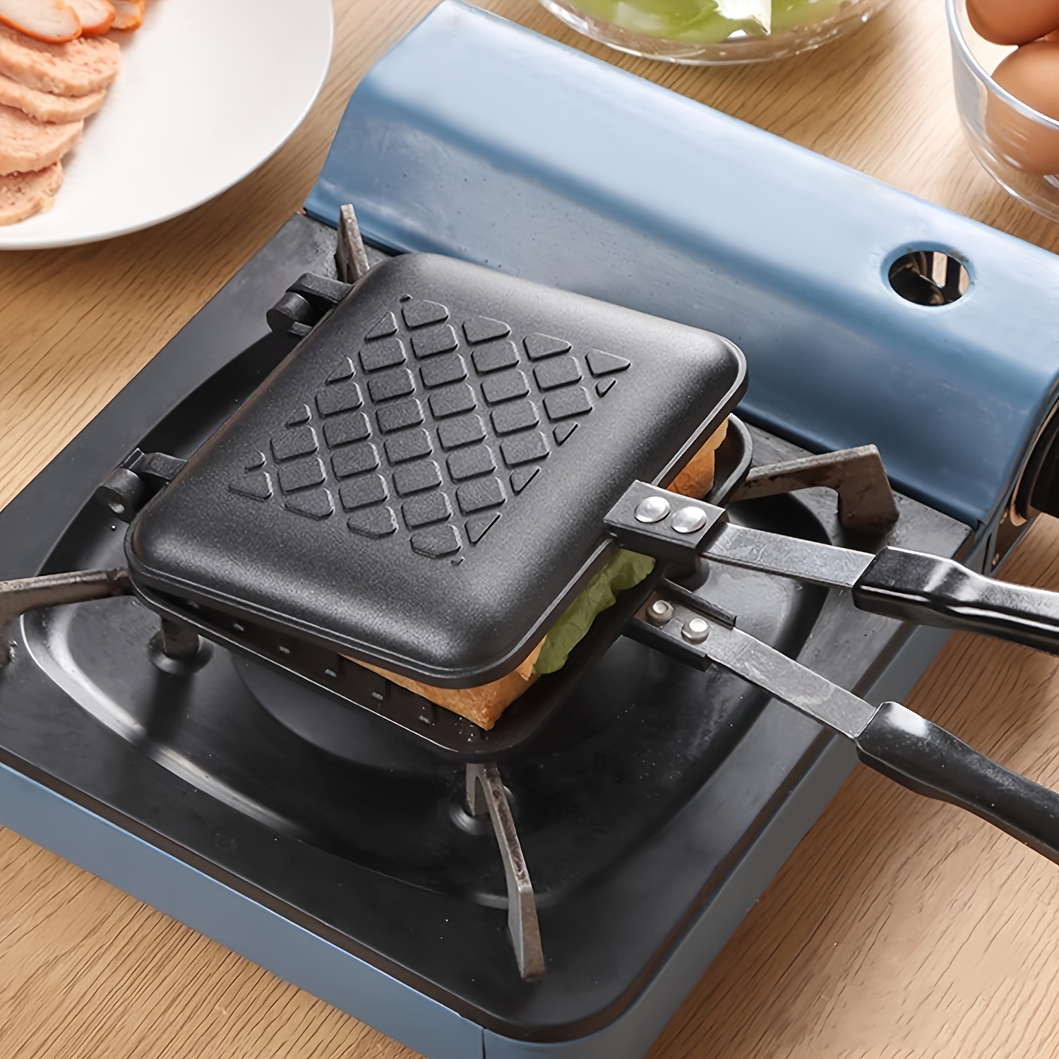 

1pc Sandwich & Waffle Maker - Double-sided Grilling Pan With Rust-resistant Aluminum Alloy, Easy To Clean - Breakfast & Desserts - Ideal For & Baking Enthusiasts