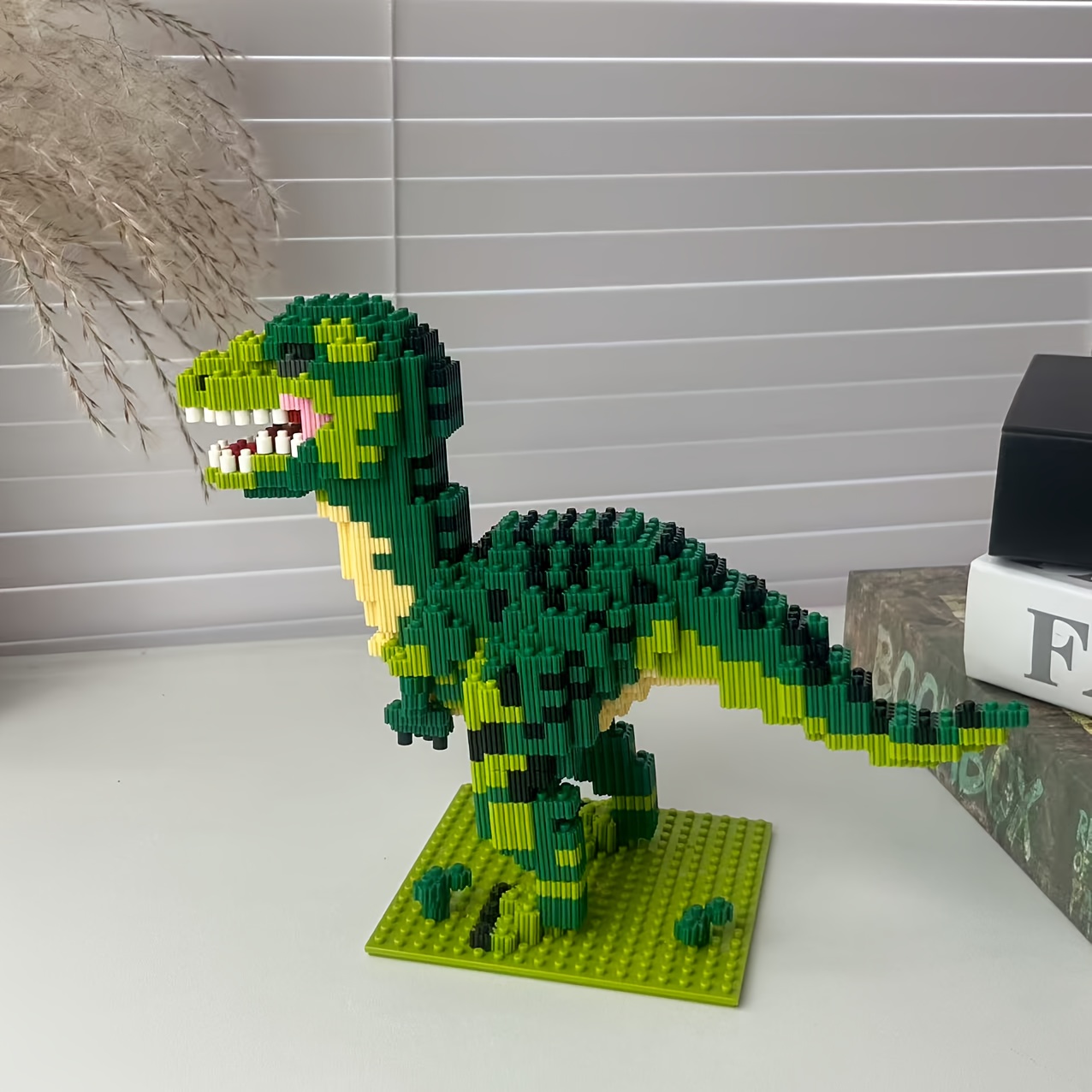 Three-dimensional Dinosaur Building Block Model