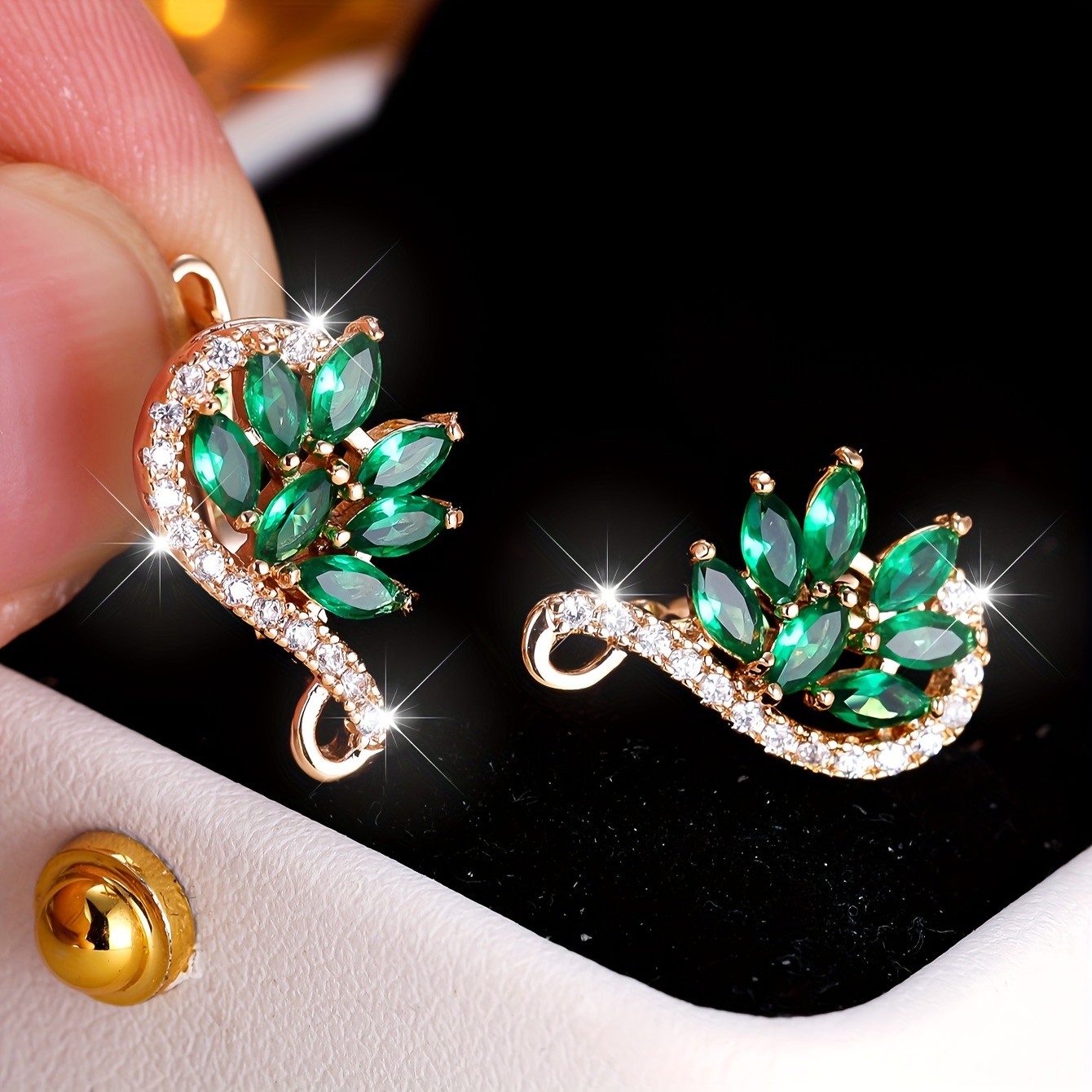 Women's Light Luxury Green Wreath Earrings, Wedding Gift