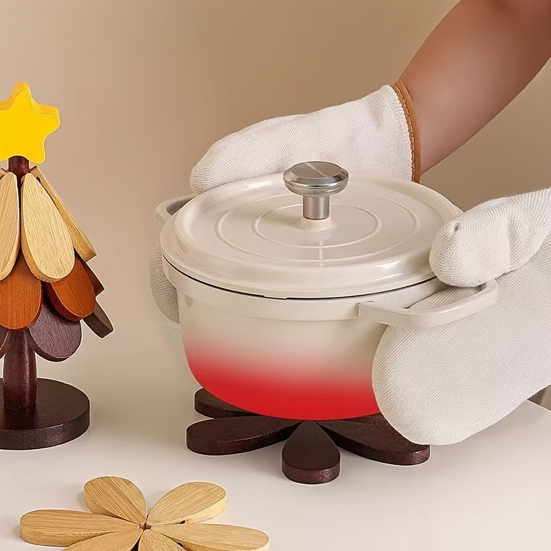 5pcs natural   wood christmas tree heat resistant coaster pot holder set with star topper sturdy base heat resistant kitchen mats for hot dishes holiday table decor durable surface protectors ideal gift   Product details 2