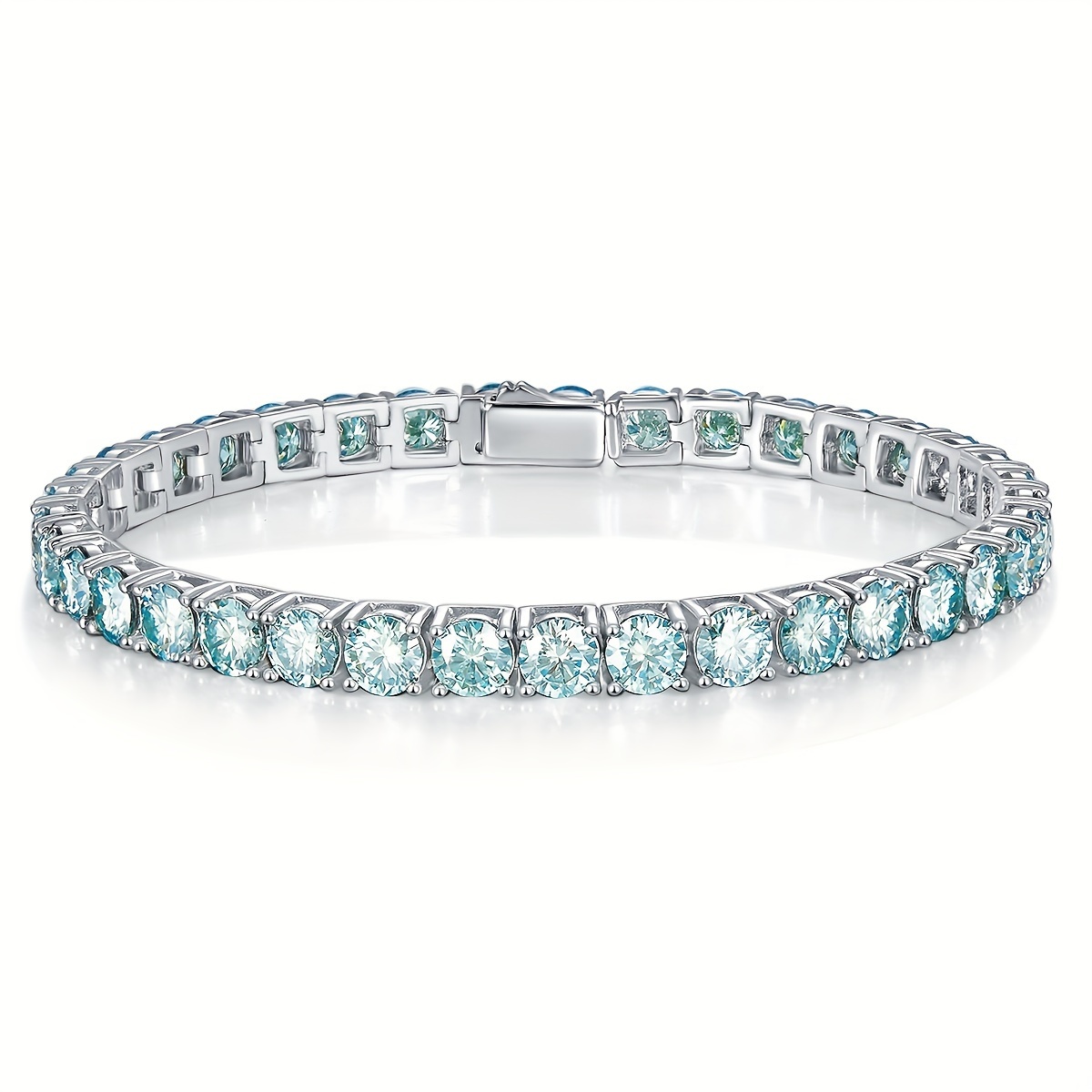 Image of 1pc S925 Silver 85 Carat Green Moisanne For Moms, Dads, Wives And Daughters, Everyday Wear, Father's Day, Valentine's Day, Parties, Personality, , Holidays, Weddings And Banquets