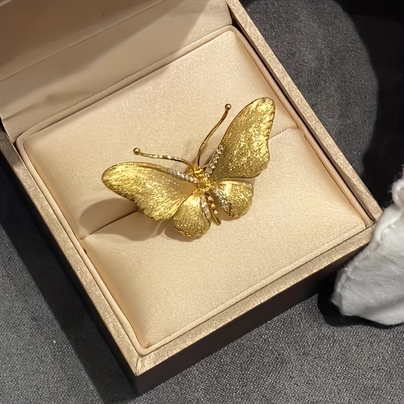 A Fashionable And Exquisite New Chinese-style Brooch, Model L28