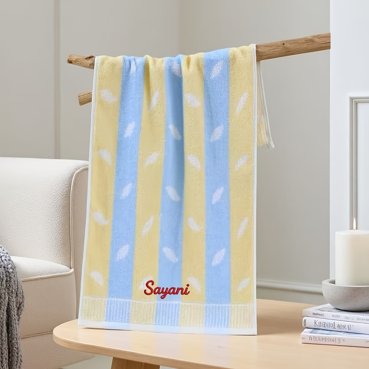 Image of Leaf Texture Towel, Skin-friendly And Absorbent, Minimalist Hand Towel, Portable And Soft, Essential For Home Bathroom Use For Washing Face And Bathing