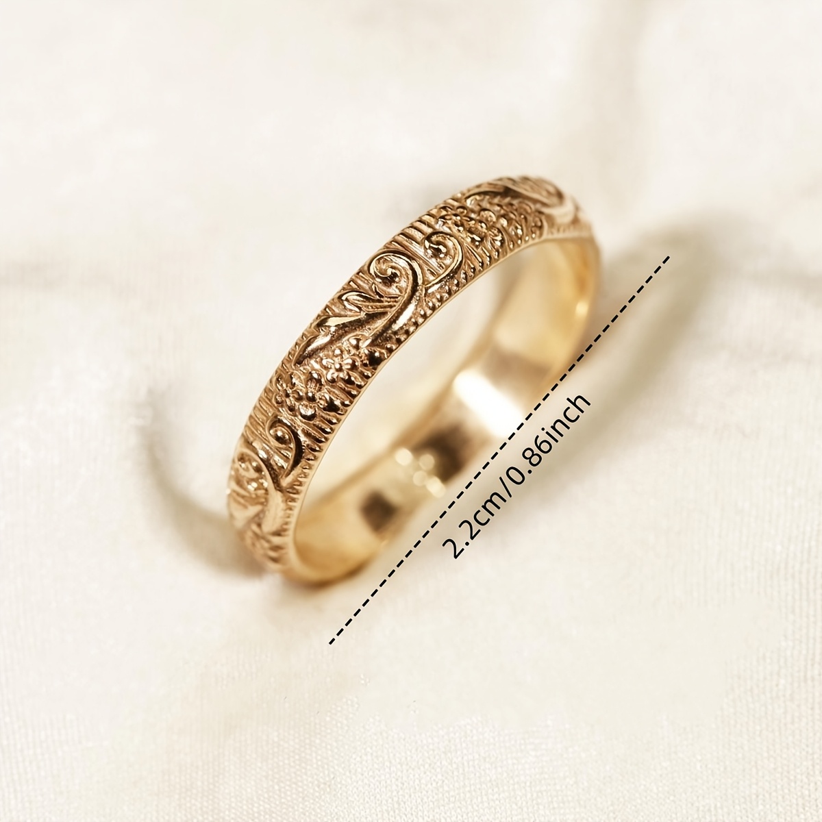 Unisex Exquisitely Carved Copper Ring, Elegant Gift