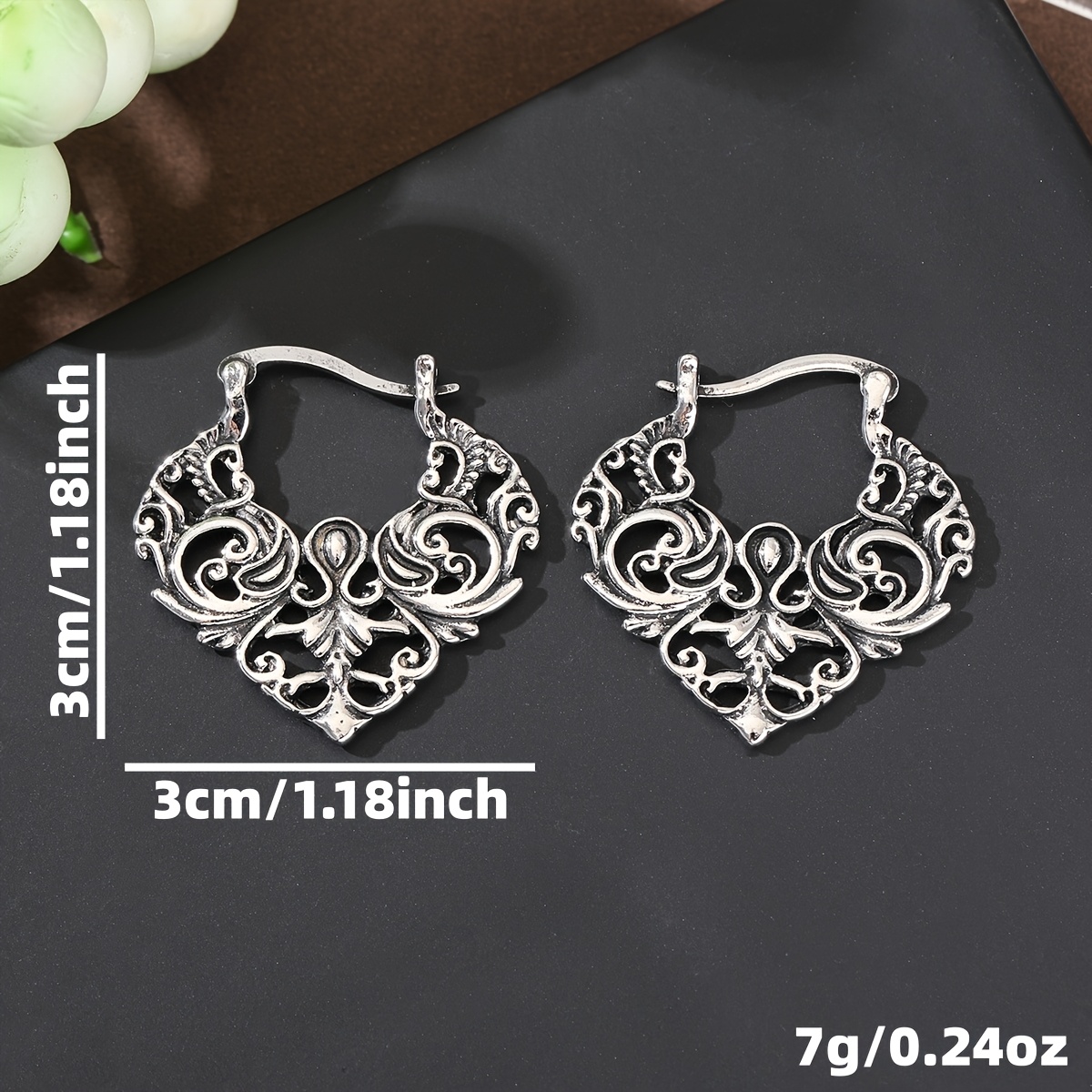 Women's Retro Ivy Floral Relief Pendant Earrings, Versatile Style