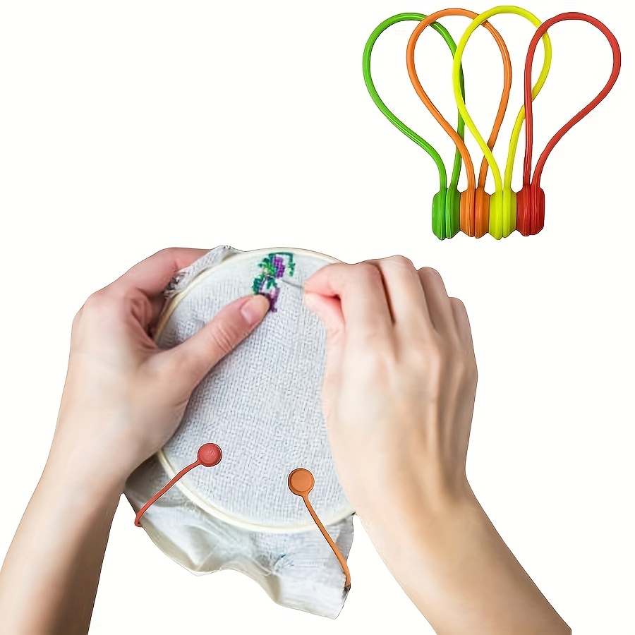 PEUTIER - 4 Portaghi Magnetici In Silicone Per Ricamo E Punto Croce - Colori Assortiti - Ferma Tessuto Elastici E Multiuso (Lunghezza 19 Cm)