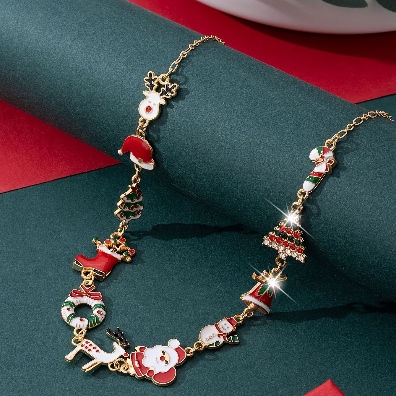 TEMU 1pc Christmas Alloy Drip Oil Christmas Tree Reindeer Snowflake Fashion Easy Necklace Suitable For Women' Holiday Gifting Wear
