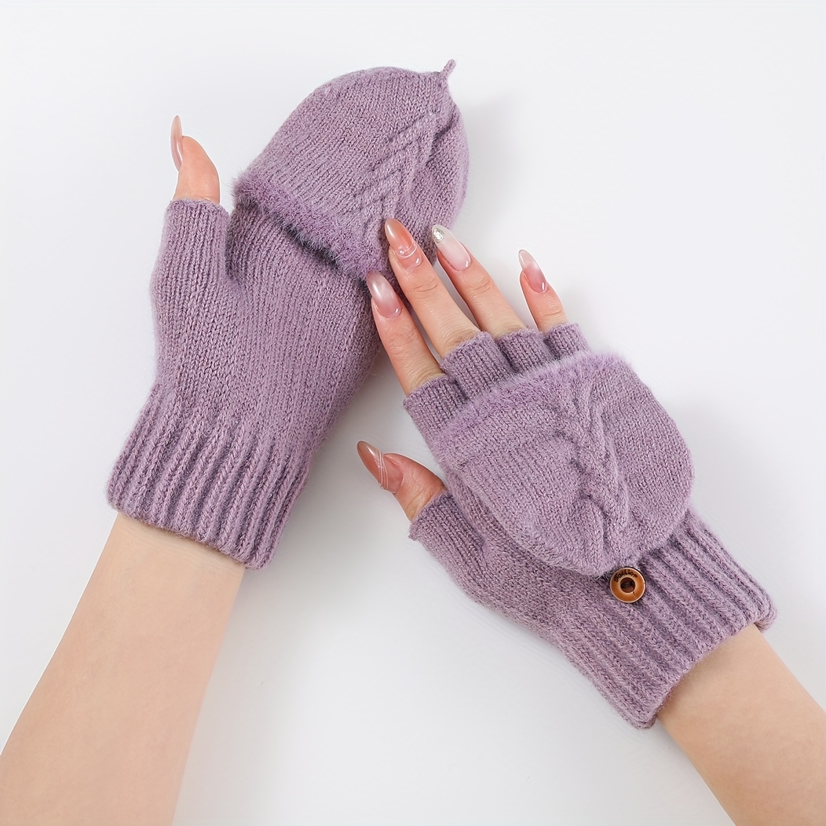 

A Pair Of Women's Knitted Fold-over Plush Gloves For Autumn And Winter, Stylish And Unique, Suitable For Outdoor And Cold Protection With Finger Separation.