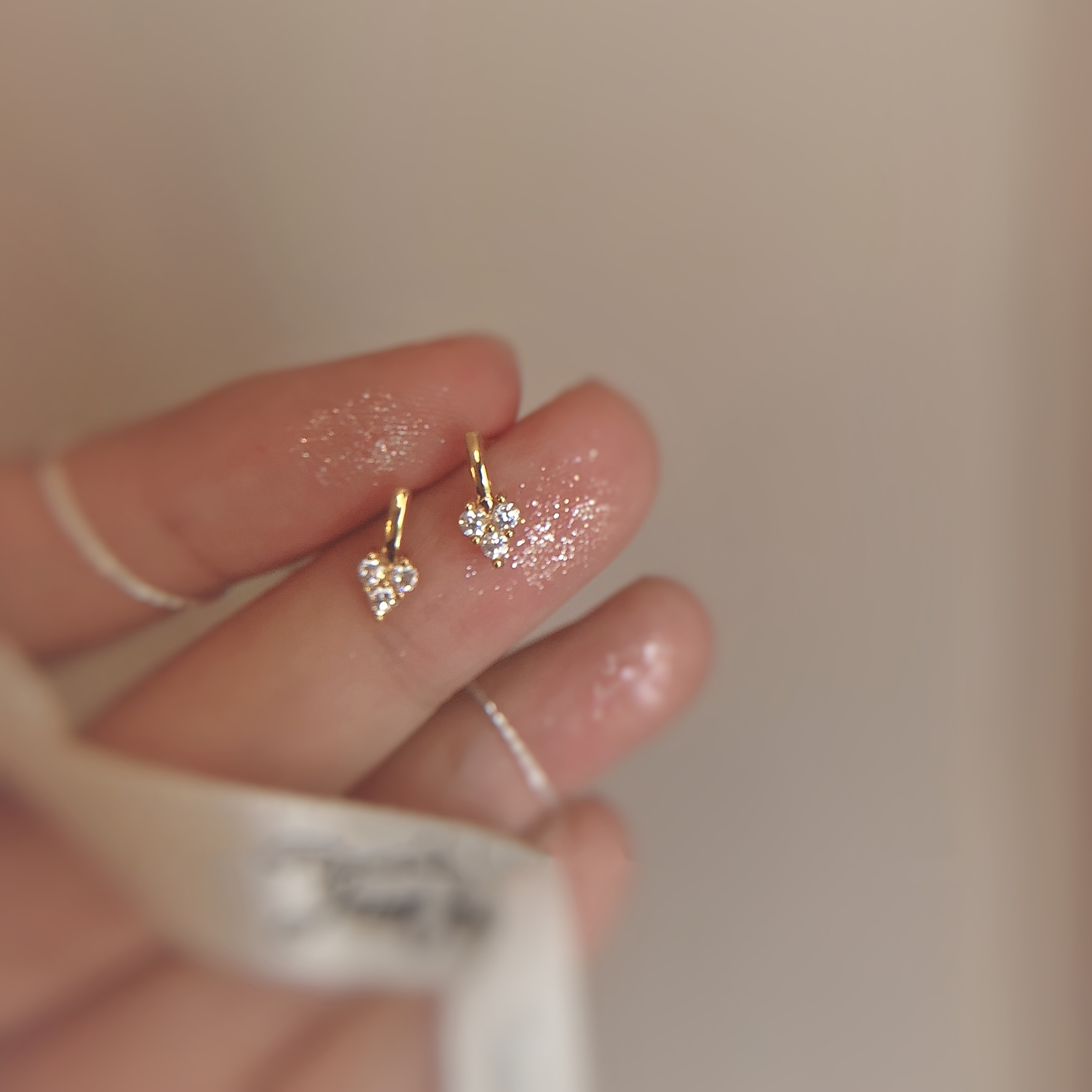 TEMU Pendientes de pequeño parpadeante, de moda para mujer, de lujo, elegantes, de estilo , con diseño de , adecuados para uso diario y regalos de .