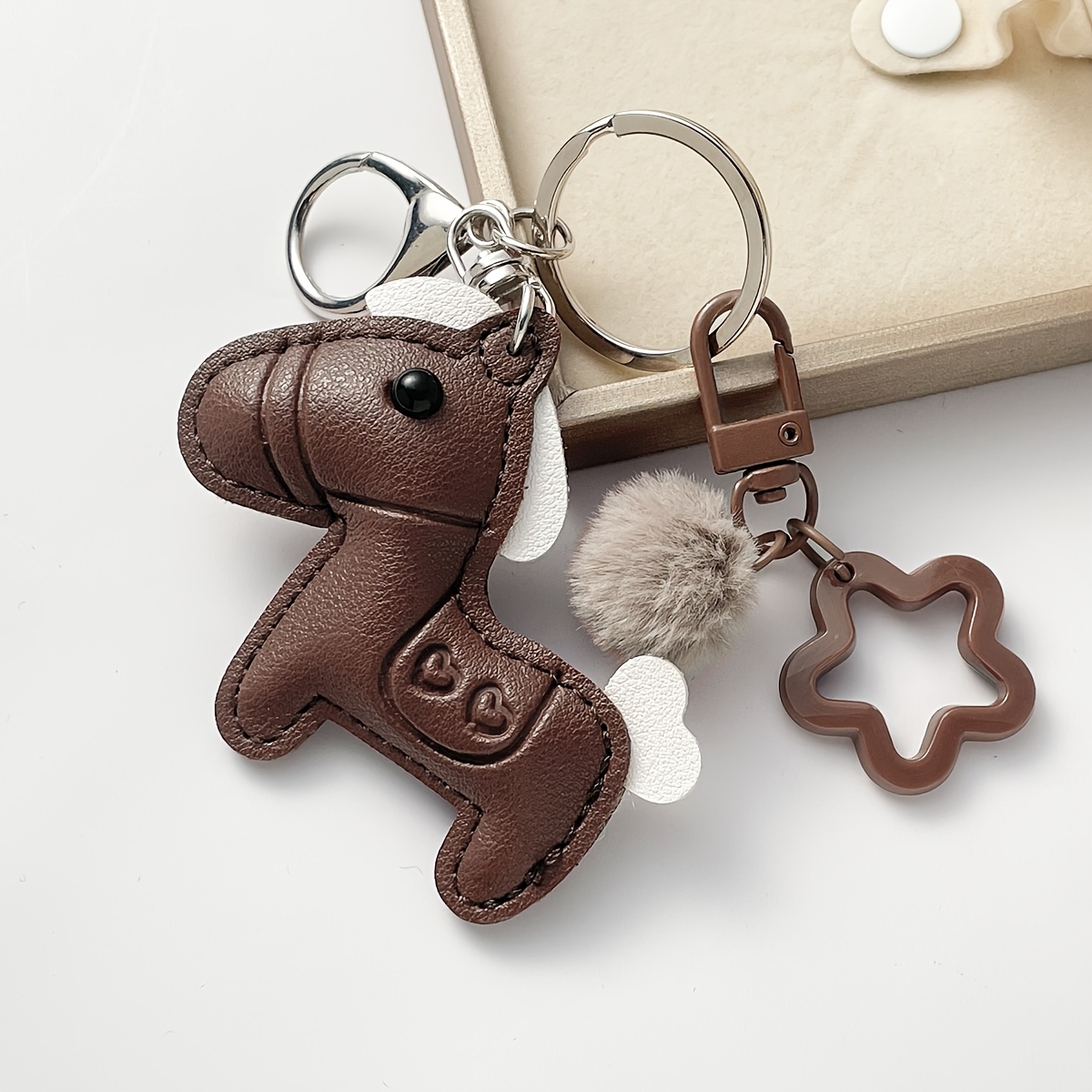 TEMU 1pc Horse Keychain, Optional Luxury Durable, Elegant Car Key Holder And Charming Wallet Accessory, Ideal Gift For Horse Year, Daily Wear, Horse
