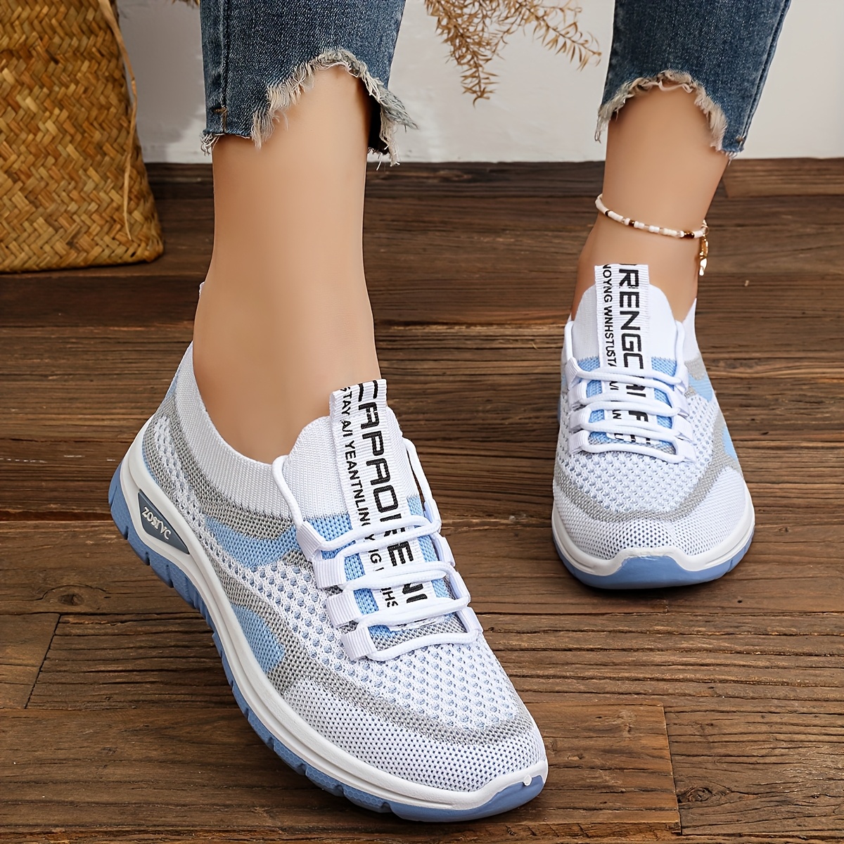 Zapatillas deportivas casuales de malla transpirable geométrica de talla grande para mujer - Ligero, con cordones, suela de espuma de PVC, para correr, viajar y uso casual, parte superior y forro de tela duradera, comodidad para todas las estaciones, esenciales para el gimnasio, ropa deportiva elegante, soporte acolchado.
