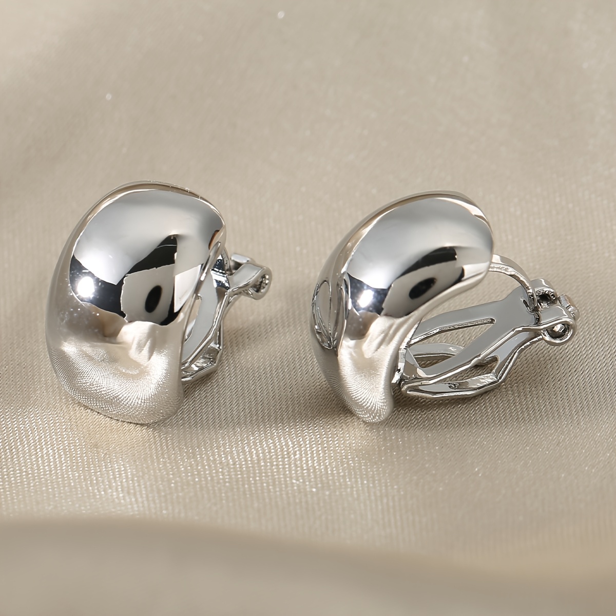 Women's Trendy Waterdrop & Crescent Moon Clip-On Earrings