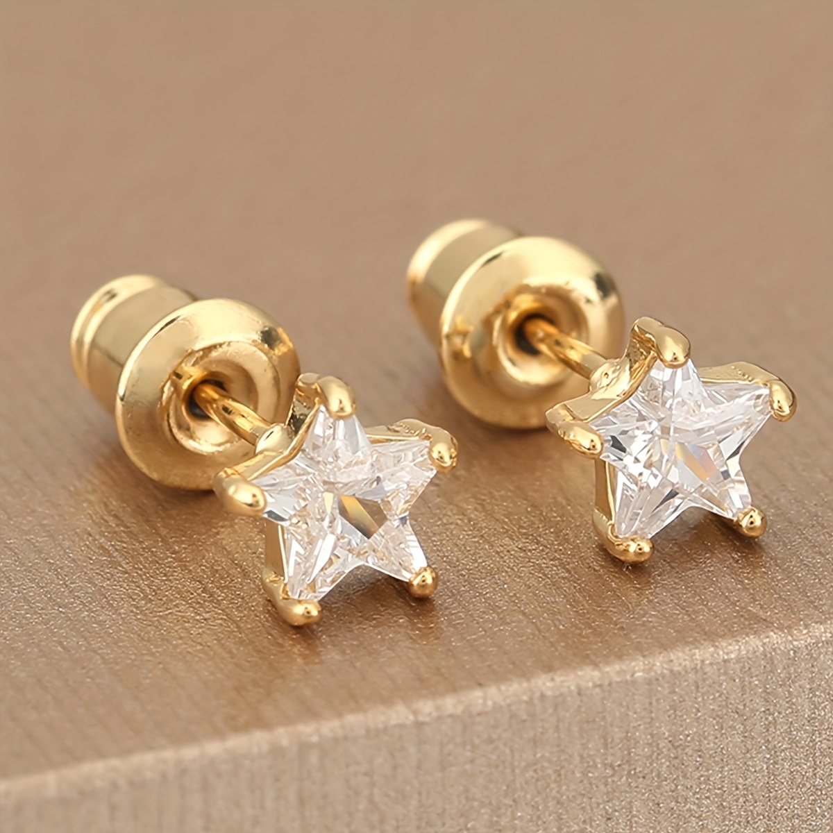 1 Pair Mini Earrings For Women - 3d Five-point Synthetic Zirconia Earrings, Hypoallergenic Pierced Jewelry, Dainty & For (casual Attire)