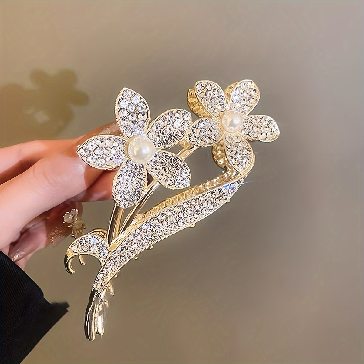 Image of 1pc Elegant Pearl Rhinestone Decorative Hair Claw Clip Vintage Hair Grab Clip Barrette For Women And Daily Use