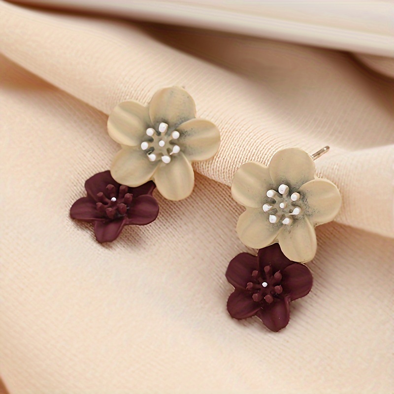 Pair Of Elegant Floral Stud Earrings For - Alloy Mixed Color Beige & Brown With Accents, Versatile Jewelry For Casual Attire, Parties, Birthdays & Gifts (15+ Years), For Teenager