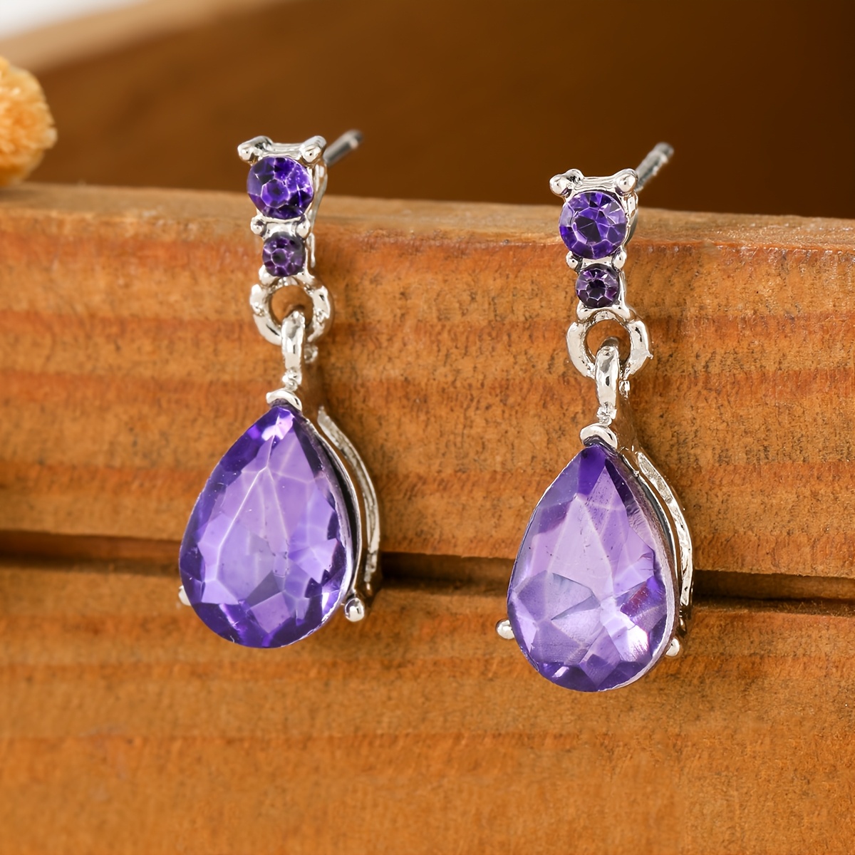 TEMU Vintage Elegant Teardrop-shaped Purple Synthetic Synthetic Zirconia Pendant Women's Earrings, Suitable For Daily Casual Wear And Party