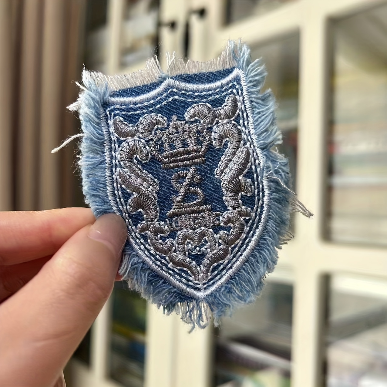 TEMU 3pcs Denim Totem Emblem Embroidered Patches For Diy, Suitable For Denim Canvas Shoes, Skirts, Wedding Dresses, Hats, Backpacks, Denim Clothing