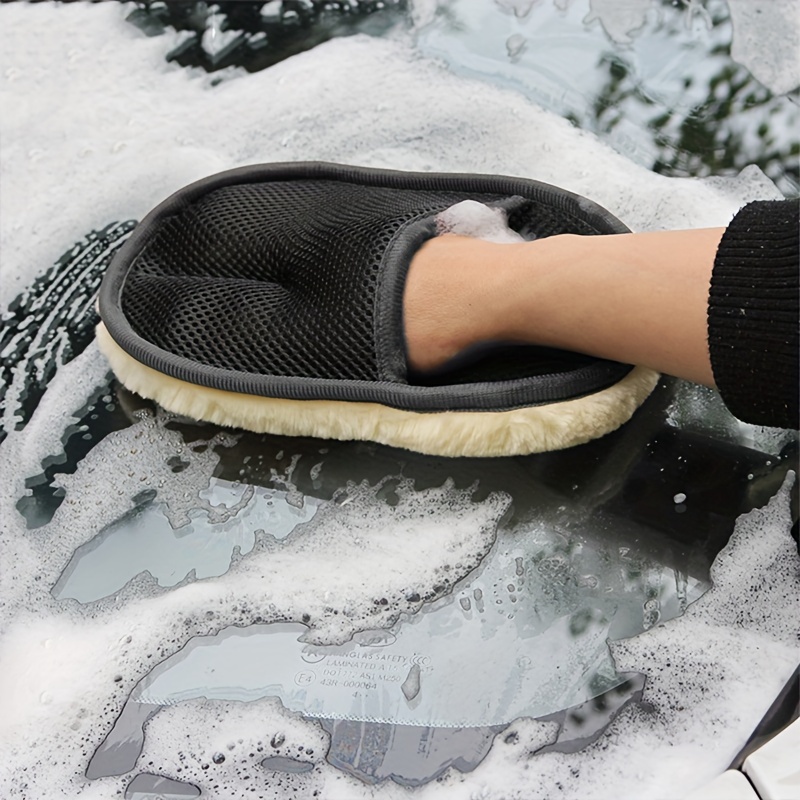 Soft Microfiber Car Cleaning Gloves, 15.24x25.4 cm - Gentle Detailing and Dust Removal for Auto Maintenance