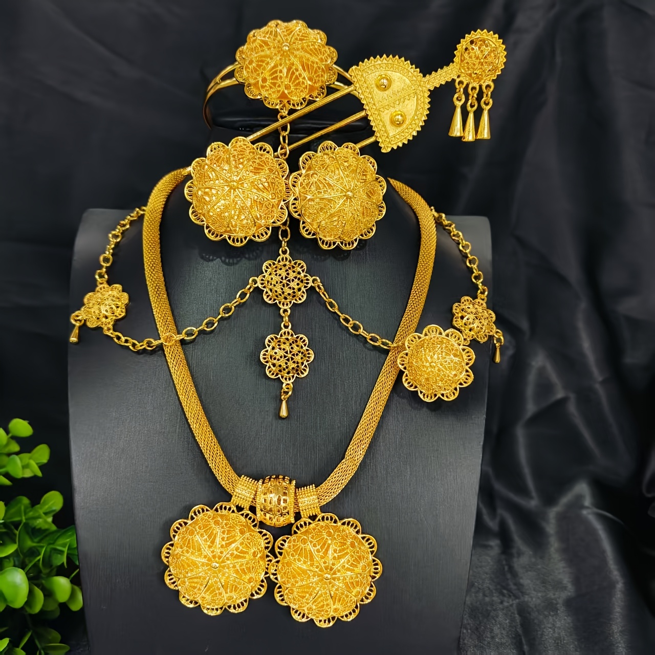 earrings ring pendant necklace bracelet Temu