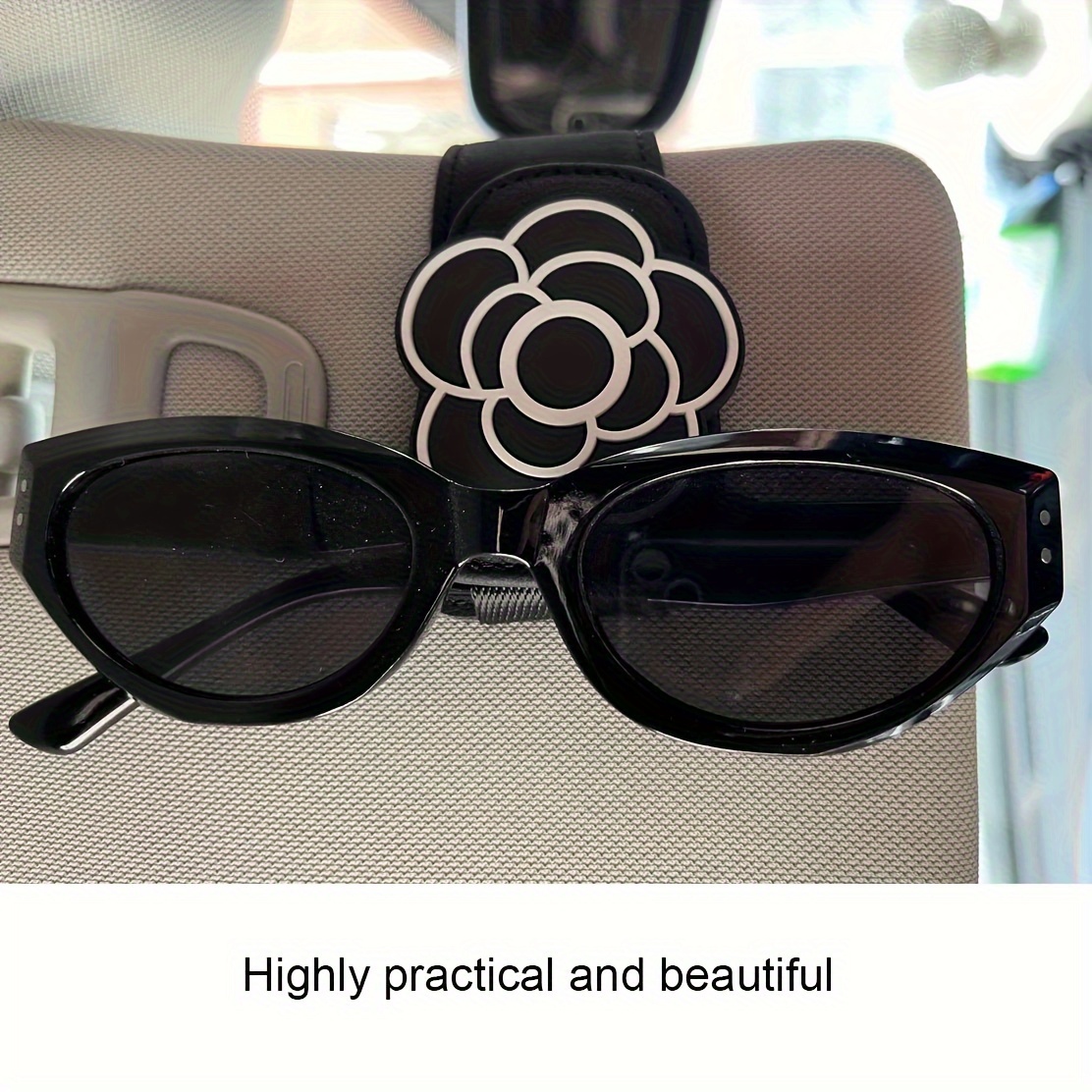 

Universal Fit Cherry Pu Leather Car Visor Sunglass Holder, Multi-functional Vehicle Sunshade Board Glasses Clip, Creative Cartoon Design Card Ticket Organizer