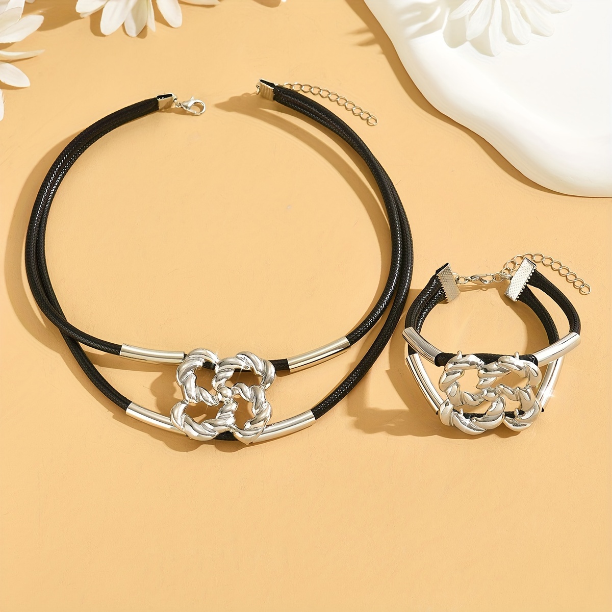 Hollow Out Twisted Flower Pendant Rope Necklace & Brac