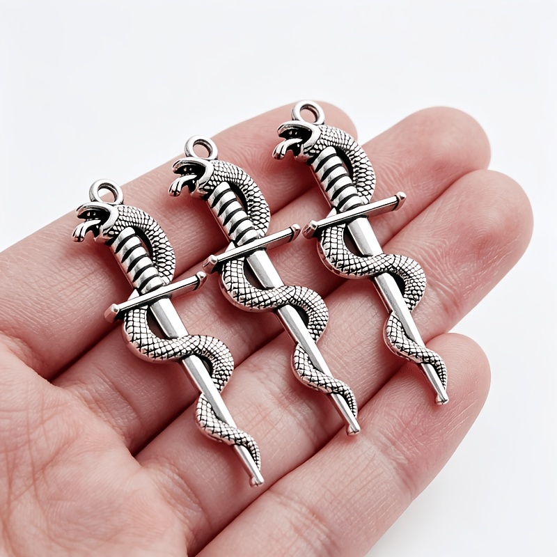 3D Retro Snake-Shaped Twisted Swords Pendant Set