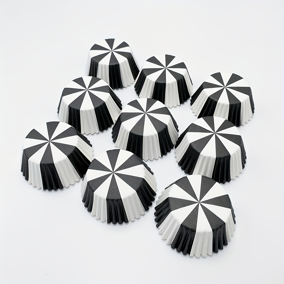 E-shop Spiralmuster Familienfeier Themen Dessert Cupcake Geburtstagsparty Hauptschokolade Papierhalter Ölbeständiges Papier Set mit 100 Stück