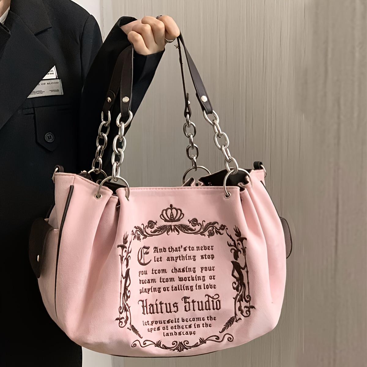 

Vintage-style Velvet Chain Tote Bag For Women, Large Capacity Fashion Handbag, Suitable For And Commuting