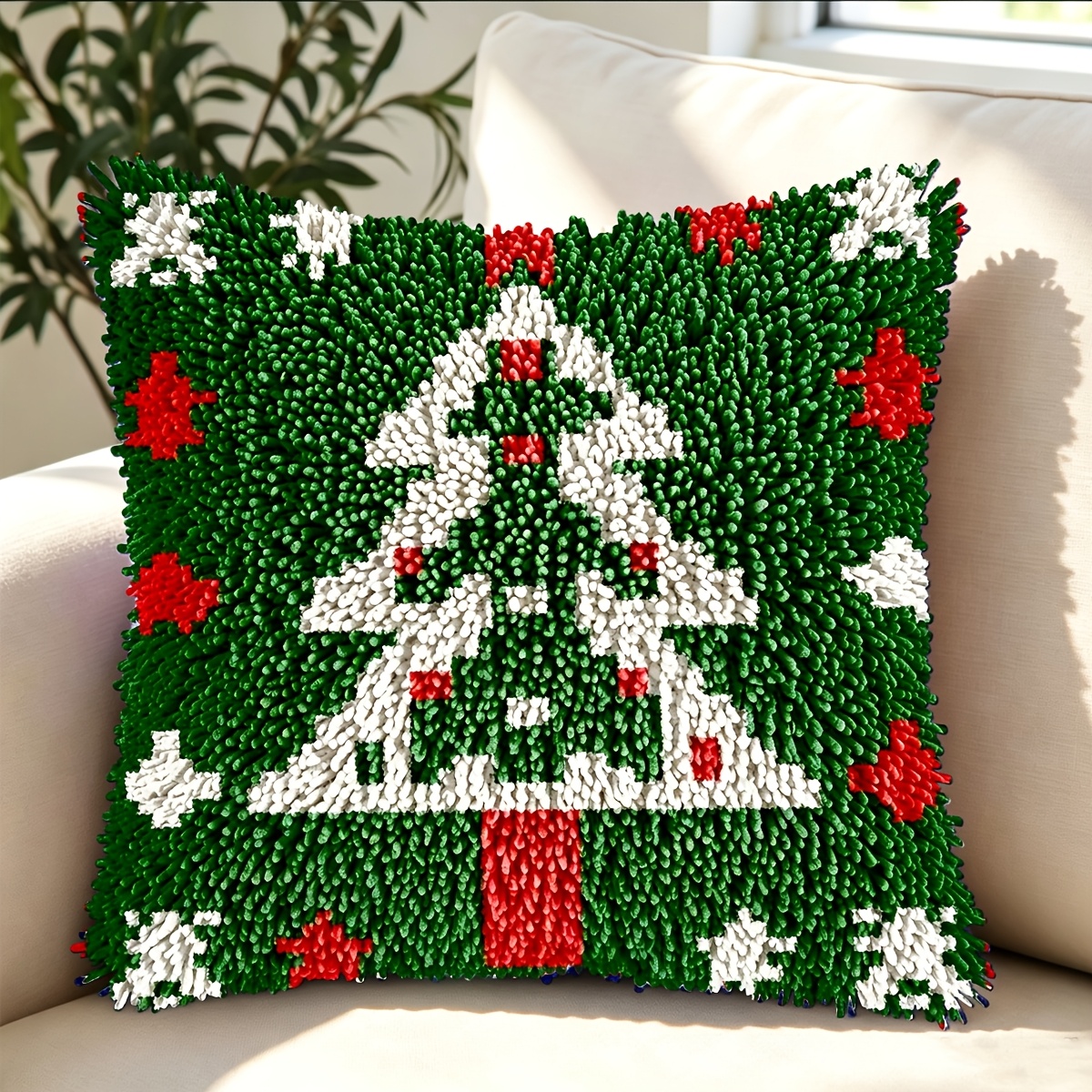Pillow Plant Latch Hook Kit, Beautiful Christmas Tree Pattern