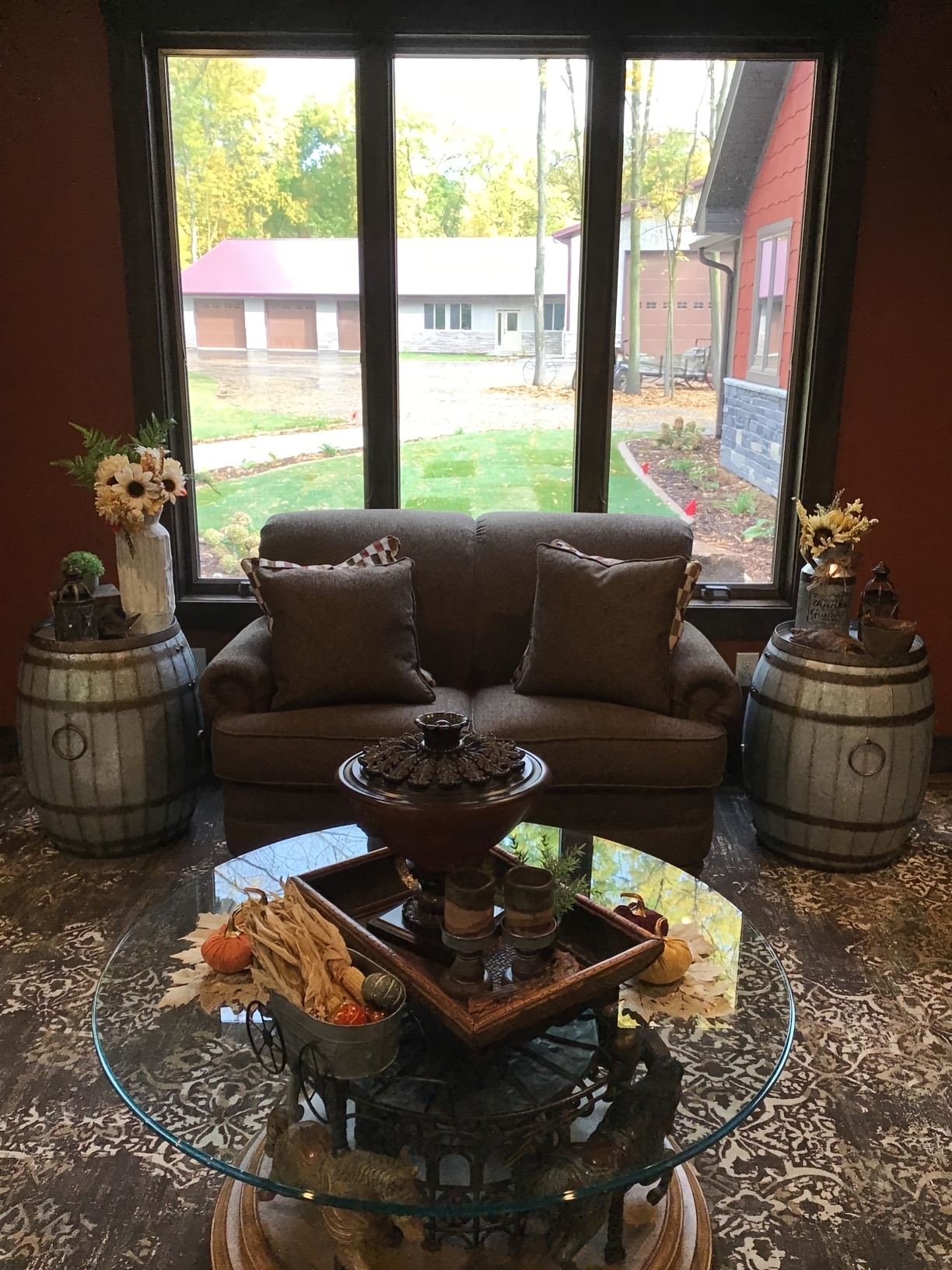 Barrel Shaped Side Table, Wine Cabinet, Coffee Table with Storage Space, Western Cowboy Style, Sturdy Metal Cast Small Coffee Table, Suitable for Sofa Side, Study, Living Room, Backyard Garden Terrace