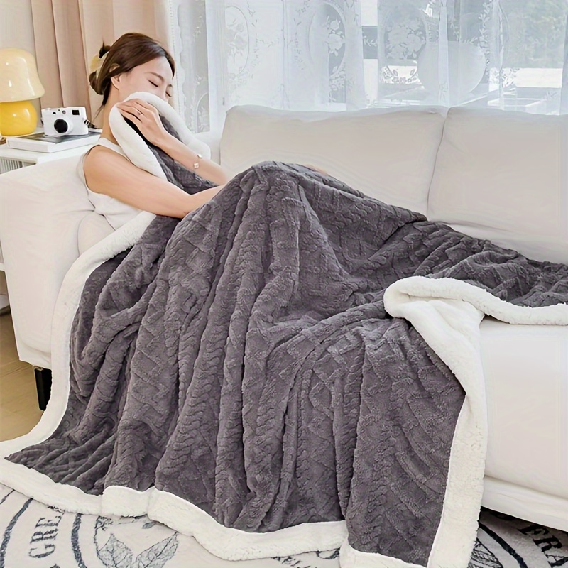 

1pc Luxurious Reversible Sherpa Fleece Blanket Autumn And Winter Thickened Sofa Blanket Air Conditioning Blanket Warm Plush Throw Blanket Cozy Bedding Accessory Suitable For All