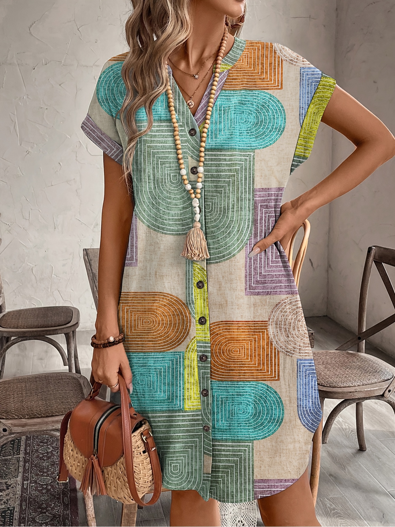 スーツ・フォーマル・ドレス back open geometric dress Floral Knee-Length Shift Dress Style 232064 | 1ère Avenue