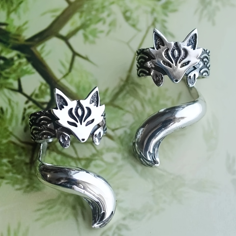 Image of A Pair Of Cute Retro Ear Tips, Non Perforated Animal Earrings, Suitable For Women's Weddings, Banquets, Festivals, Commemorative Jewelry