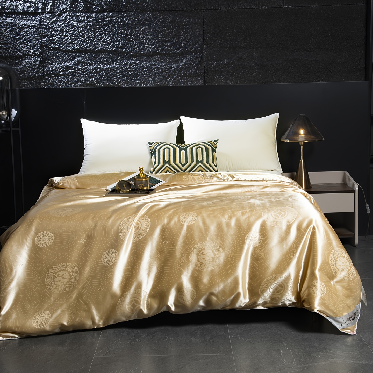 100% maulbeerseide bettbezug - handgefertigte ganzjahres-quilt, weich und atmungsaktiv, satin jacquard stoff, glatte textur, leichter luxus,   für alle jahreszeiten,   für moderne schlafzimmer deko, passend für 99 stile