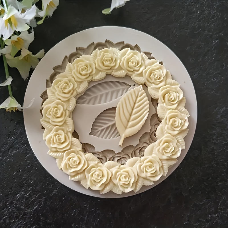 

Moule de couronne de roses en silicone, 1 pièce - d'anneau floral pour la décoration de gâteaux, la fabrication de bougies, l'artisanat, les de bricolage