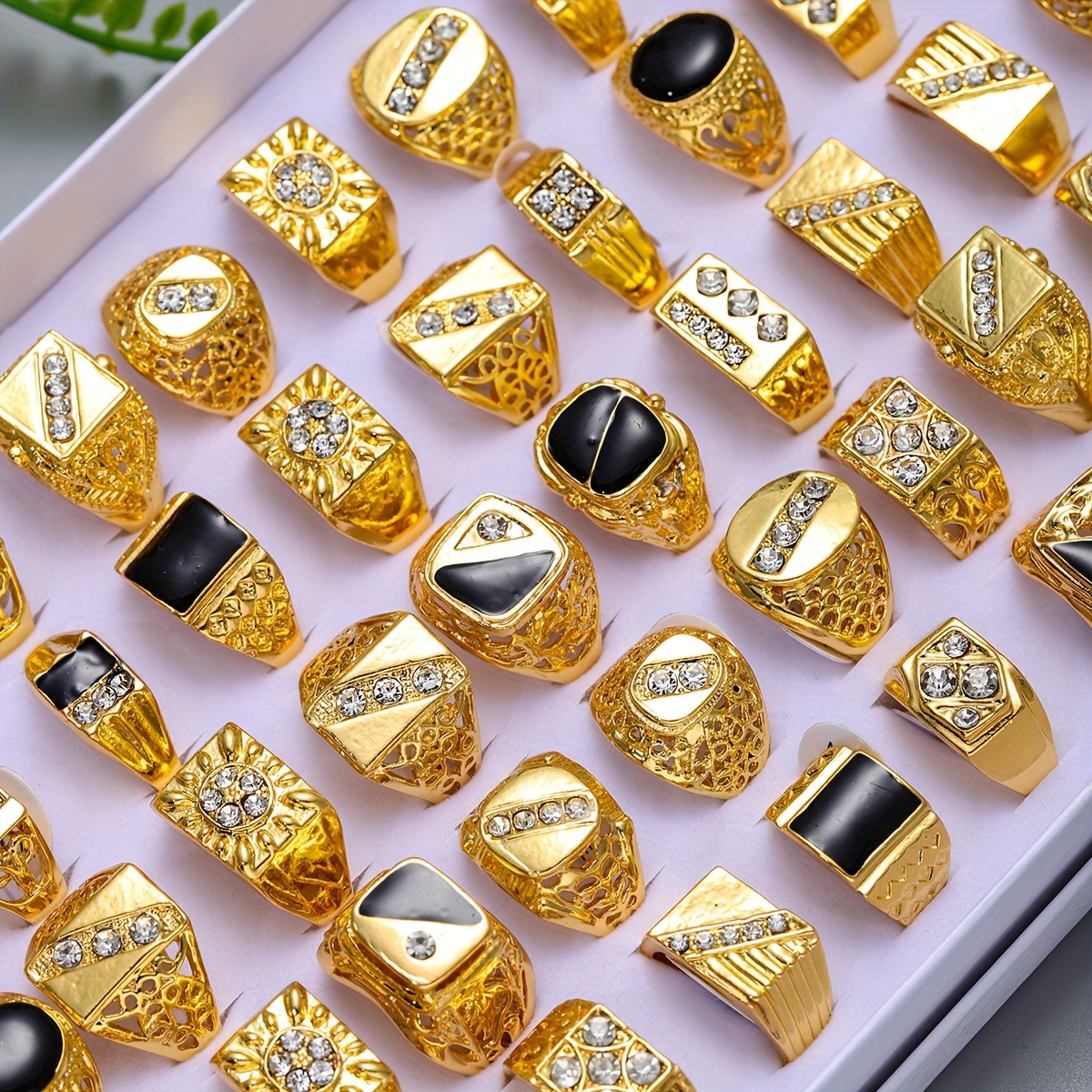 

20 Pieces Of Fashionable Jewelry Czech Rhinestone Enamel Tone Men's Rings, Women's Rings, Perfect Holiday Gifts Size And Style Is Random Box Is Not Include