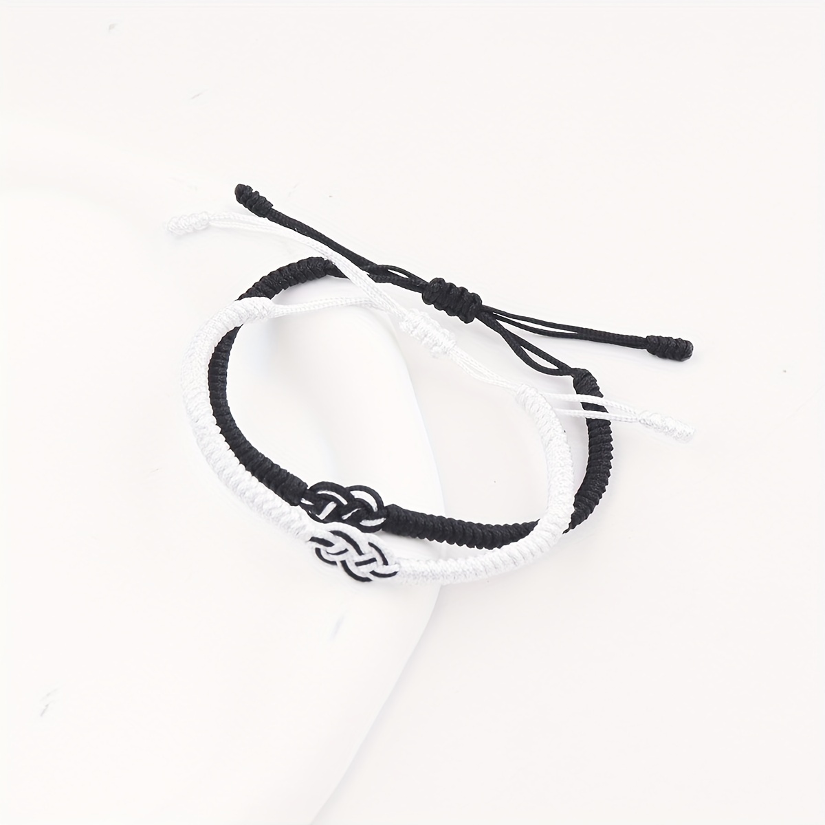 【格安saleスタート】 black bracelets knot white Temu - thread woven nylon アクセサリー
