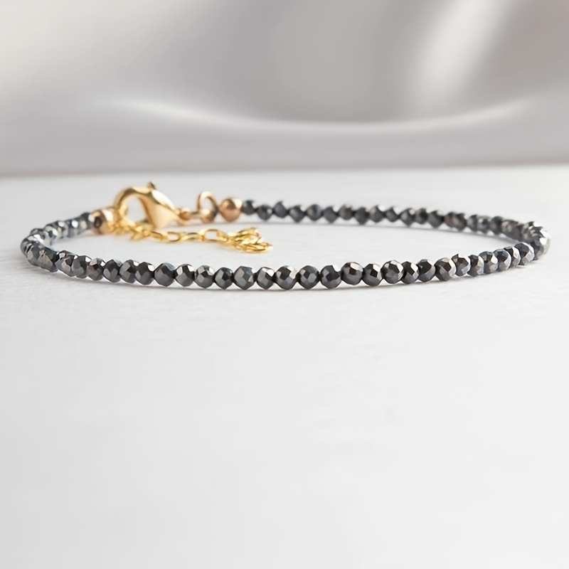 E-shop Natürliches Hämatit-Perlenarmband, 3 mm Naturstein-Slim-Armband, Verstellbares minimalistisches Design, Elegantes Armband mit winzigen