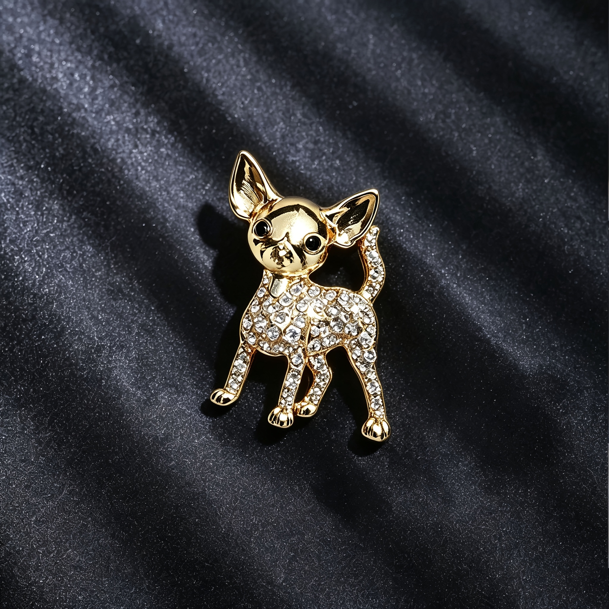 TEMU Broche Chihuahua entièrement en strass, épingle chiot tridimensionnelle dorée et argentée, accessoire de costume pour des animaux de compagnie