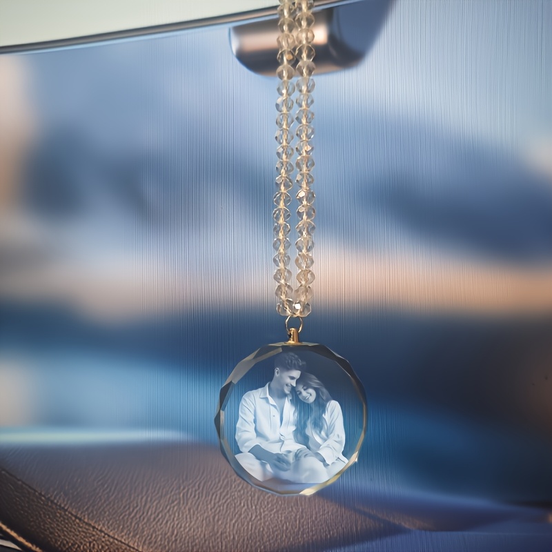 TEMU 1pc Pendentif Cadre Photo Personnalisé pour Voiture, Portrait Photo Personnalisé Perle de Cristal Support de Voiture Conduite Sûre Convient pour