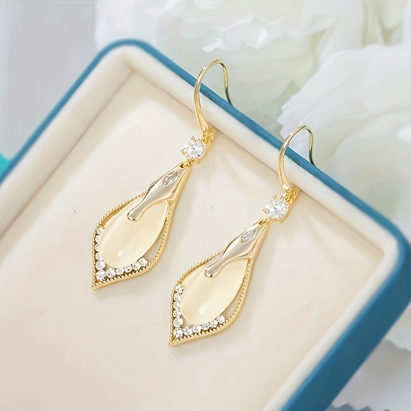 E-shop 1 Paar elegante Tropfenohrringe mit funkelndem synthetischem Zirkonia, Tränenförmige elegante Anhängerohrringe mit glänzendem synthetischem