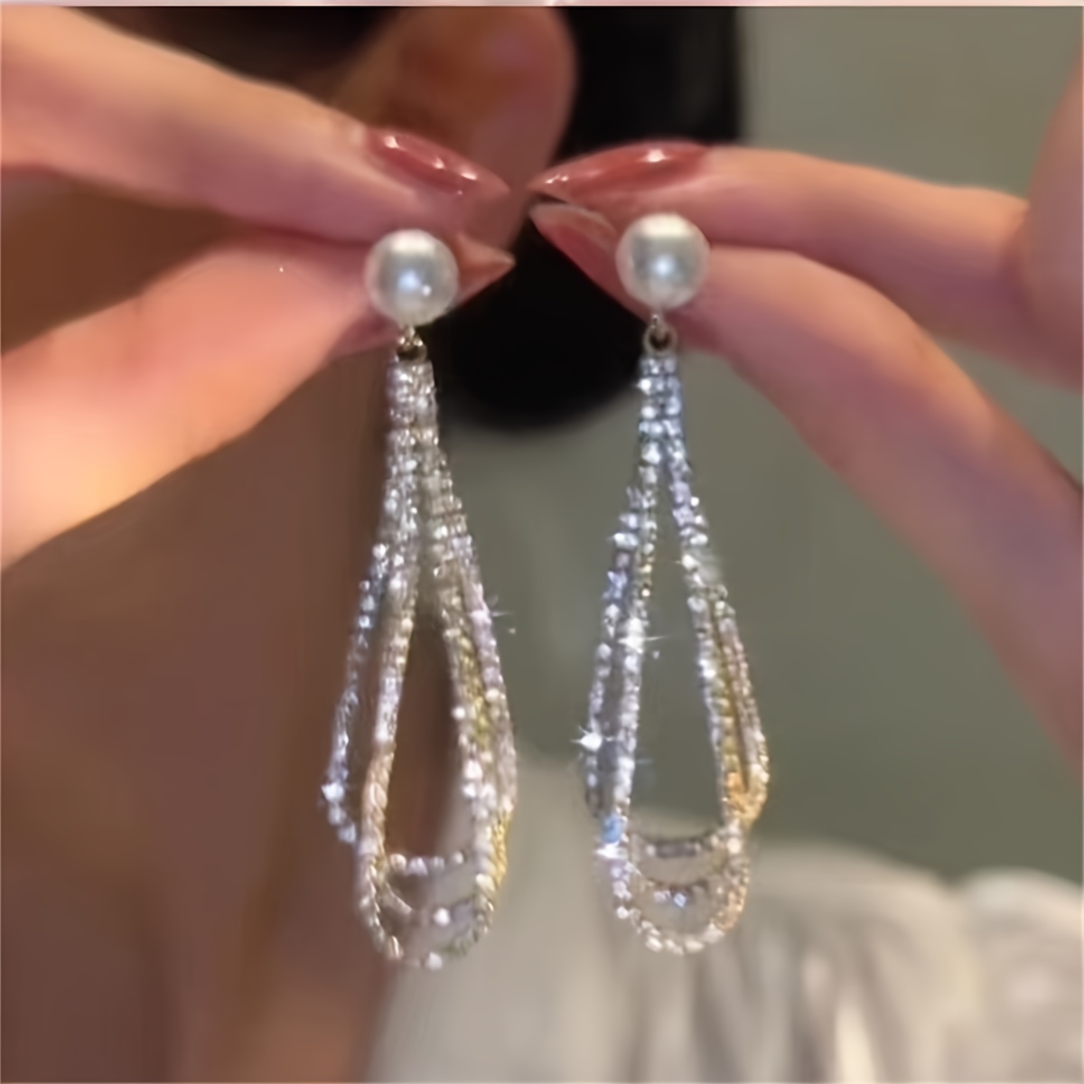 

1 Pair Of Dangle Earrings Inlaid Artificial Pearl Sparkling Tassel Design Golden Or Silvery Make Your Call Dupes Luxury Jewelry
