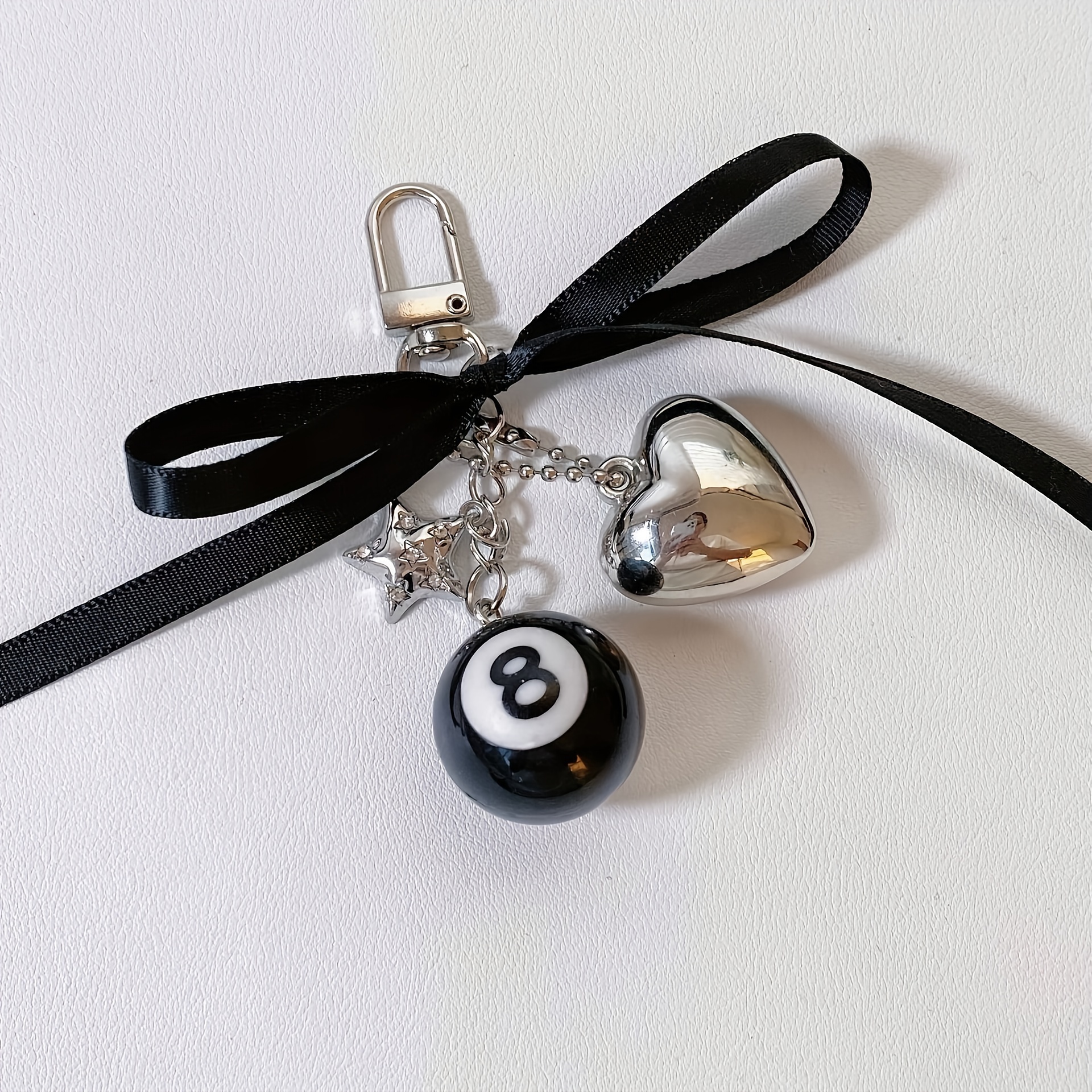 Image of 1pc Stylish Creative Black 8 Heart And Star Keychain, Multi-element Beautiful Bag Decoration, Keychain Accessories For Bags And School Bags, Car Keychain