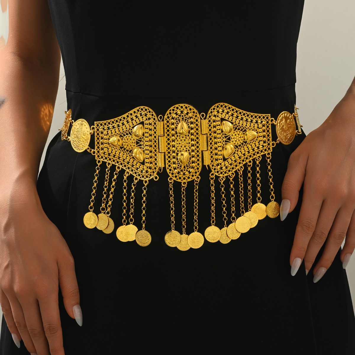 Image of A Luxurious Golden-plated Geometric Tassel Pendant Heavy-duty Waist Belt Arab Celebration Festival Waist Cincher