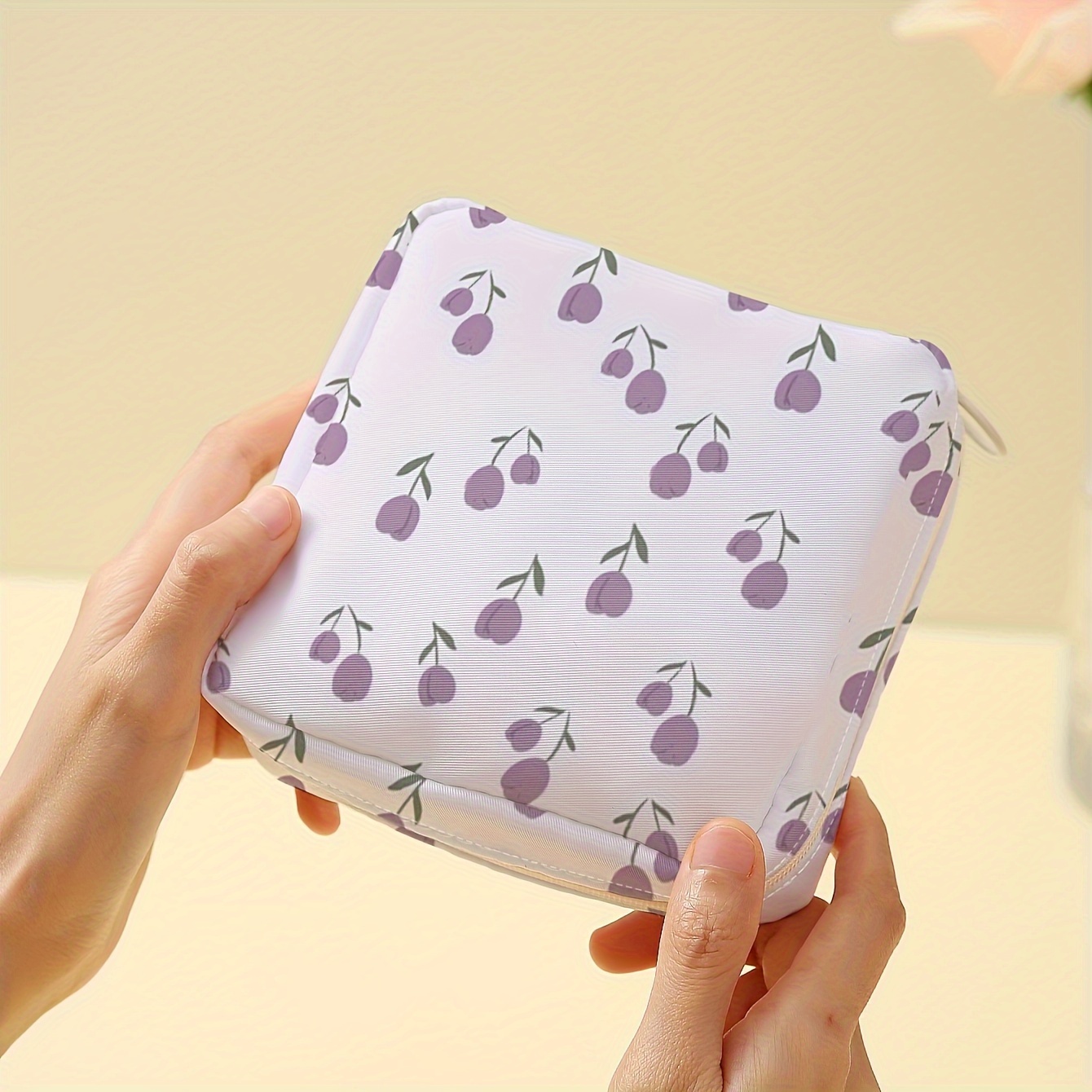 TEMU A Portable Large-capacity Storage Bag For Sanitary Pads With A Tulip Pattern, A Candy Miscellaneous Storage Bag, And A Lightweight