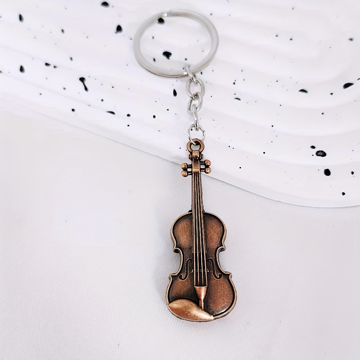Violin Metal Keychain Creative Keychain Pendant Accessories