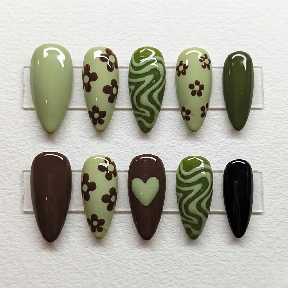 TEMU 10 Stück mittellange Mandelformige Press-On-Nägel, gewellte und kleine floralen Muster -Nägel, geeignet für die tägliche Anwendung von Frauen,