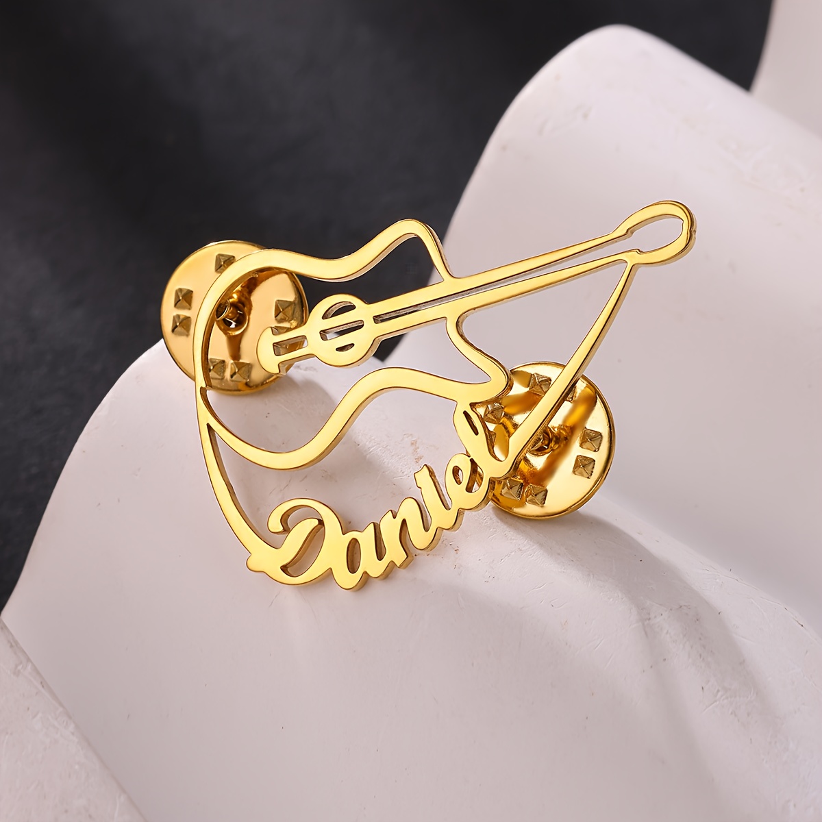 TEMU Custom Guitar Name Brooch, Personalized Stainless Steel Electric Guitar Nameplate Brooch, Guitarist Brooch, Music Brooch, Band Brooch, Women's